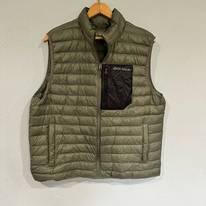Eddie Bauer Men's Olive Green Puffer Vest